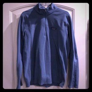 Men’s medium Patagonia half zip fleece pullover
